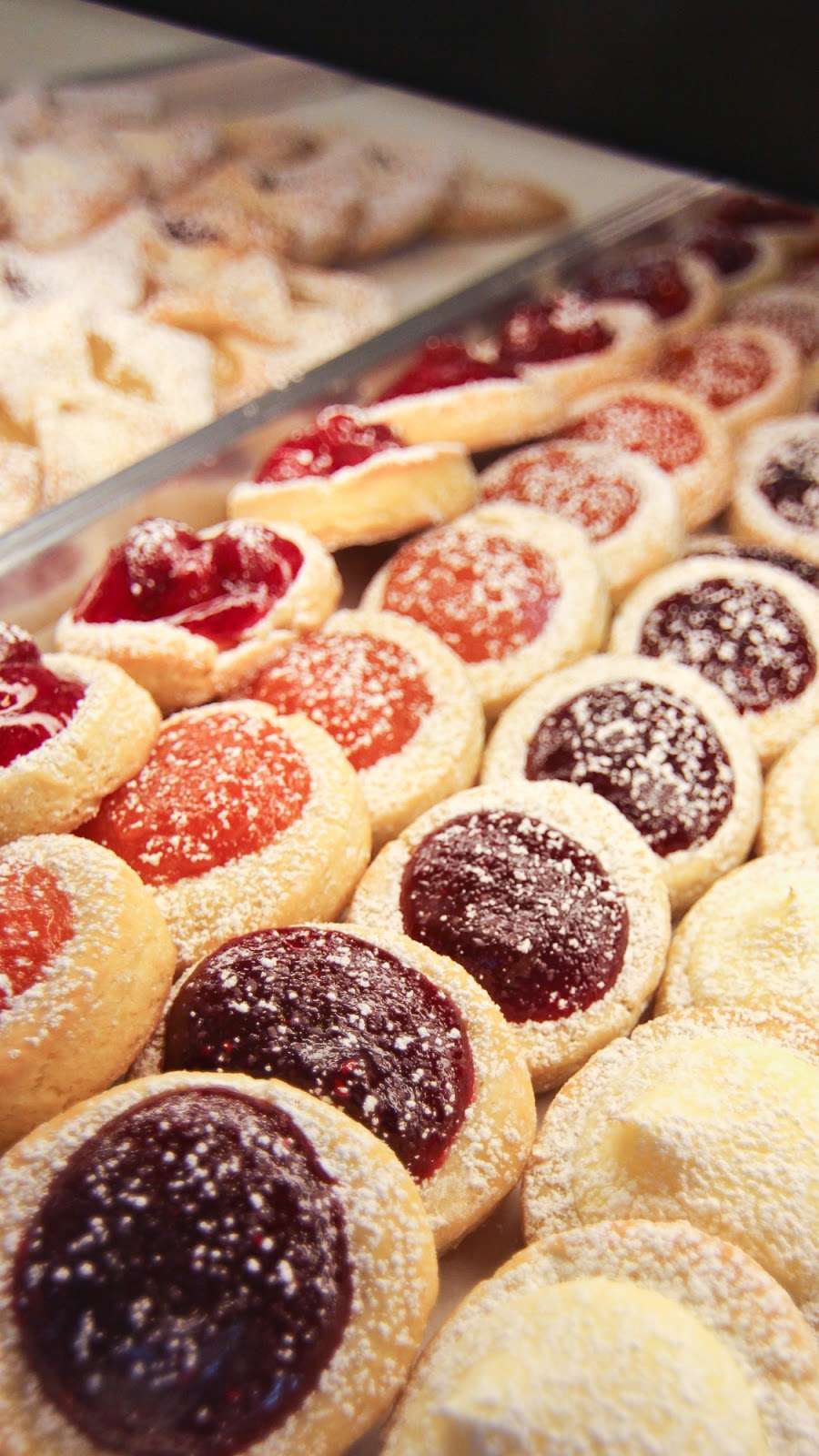 Kirstens Danish Bakery | 94 Burr Ridge Pkwy, Burr Ridge, IL 60527 | Phone: (630) 655-2066