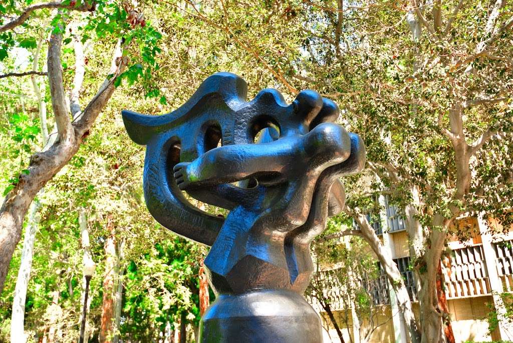 Franklin D. Murphy Sculpture Garden | 245 Charles E Young Dr E, Los Angeles, CA 90095, USA | Phone: (310) 443-7000