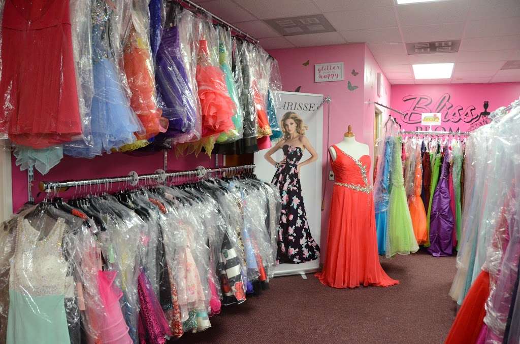 Bliss Bridal and Prom | 165 E Bethel Dr, Bourbonnais, IL 60914, USA | Phone: (815) 933-1211