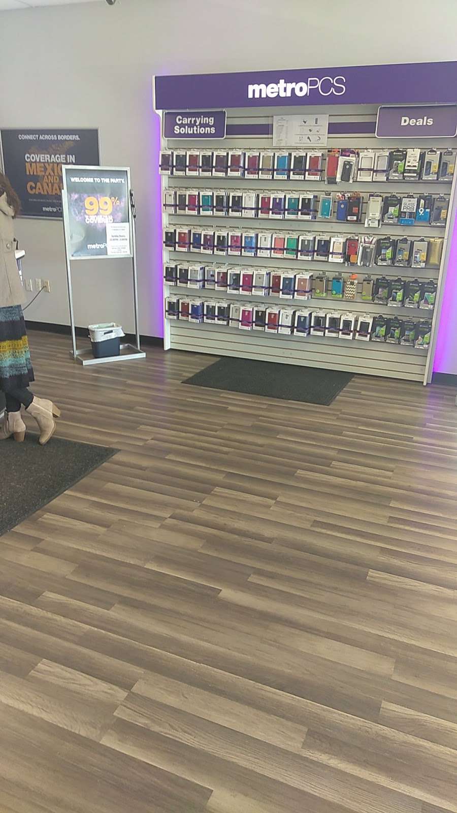 Metro by T-Mobile | 399 Dover Rd, Toms River, NJ 08757, USA | Phone: (732) 998-8824