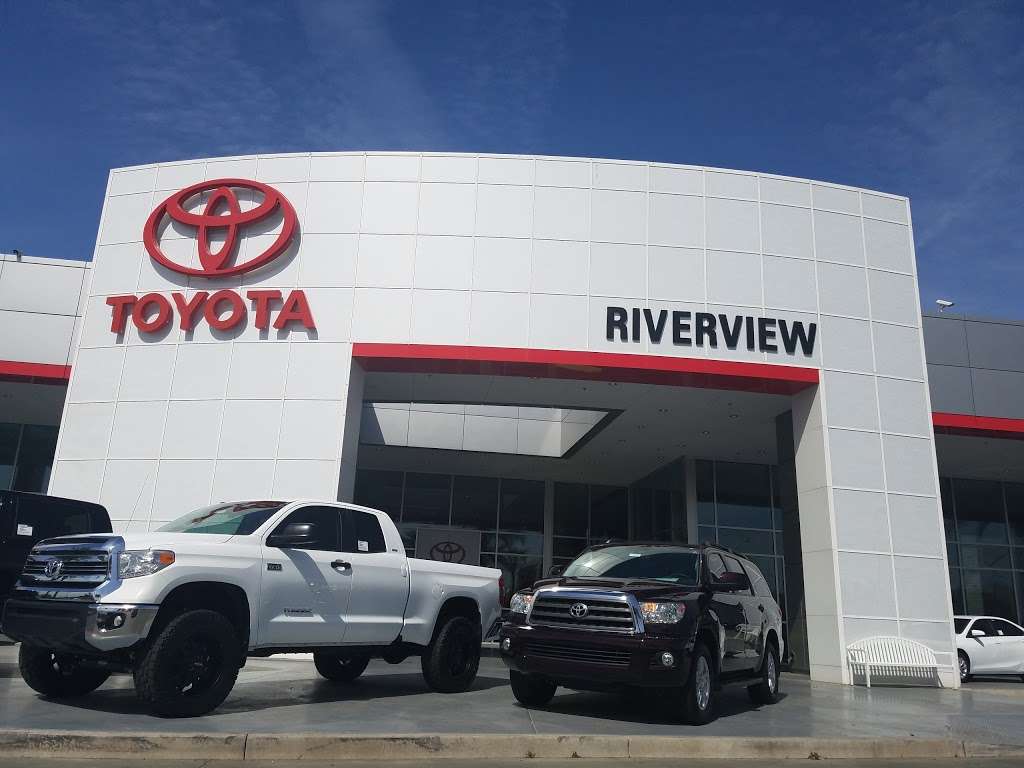 Berges Riverview Toyota | 2020 Riverview Auto Dr, Mesa, AZ 85201, USA | Phone: (480) 655-4400