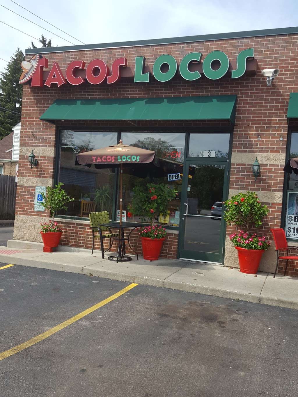 Tacos Locos | 4732 River Rd, Schiller Park, IL 60176, USA | Phone: (847) 928-2197