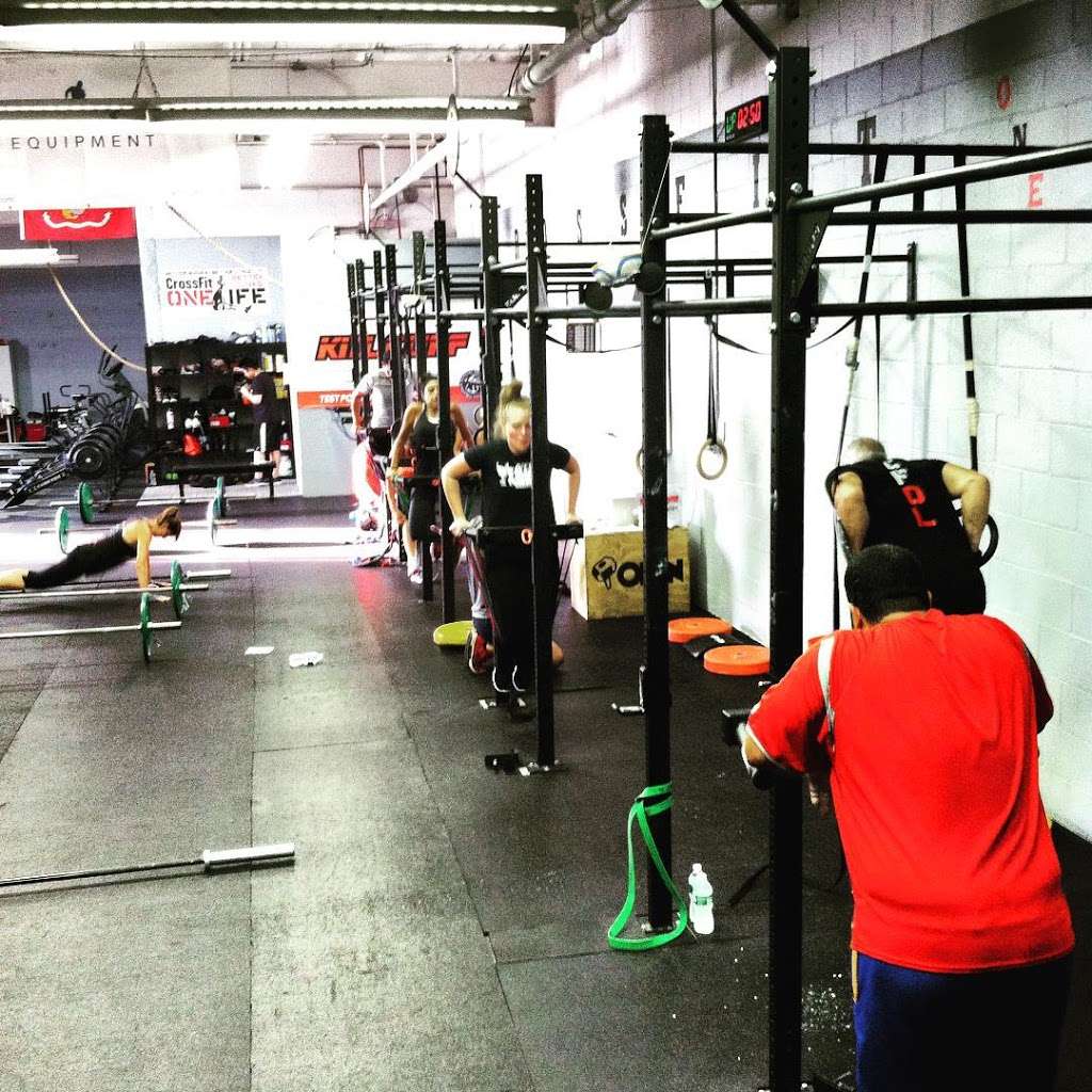 CrossFit One Life | 1 Garvies Point Road, Glen Cove, NY 11542 | Phone: (516) 946-3745