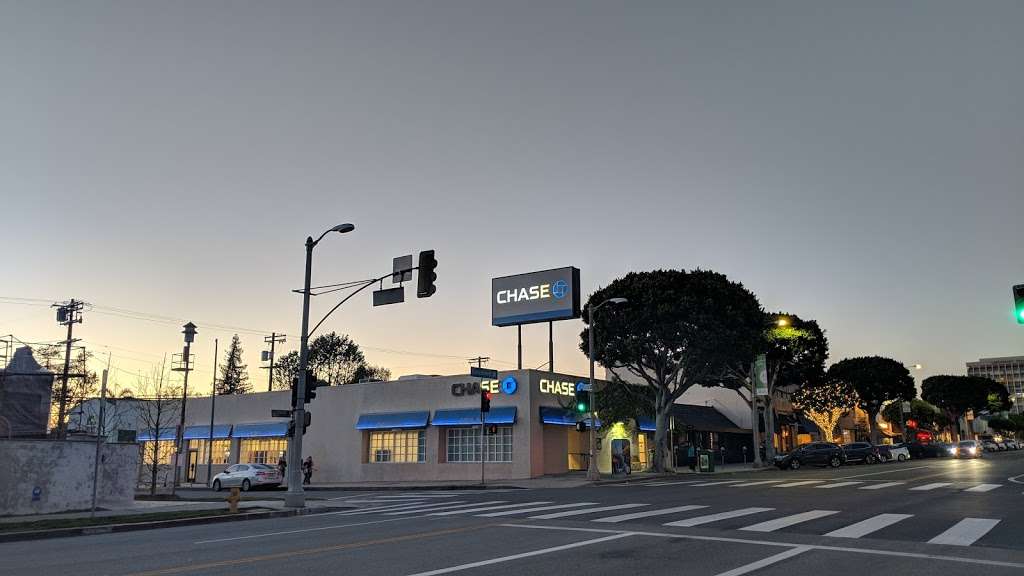 Chase Bank | 101 N Larchmont Blvd, Los Angeles, CA 90004, USA | Phone: (323) 466-8477