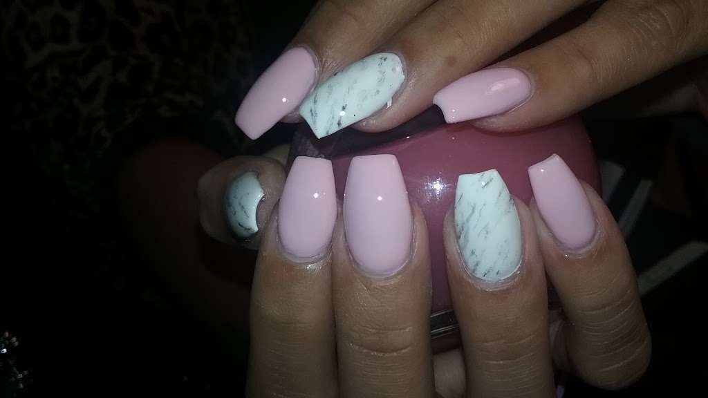 nail salon | 2497 Trafalgar Blvd, Kissimmee, FL 34758, USA