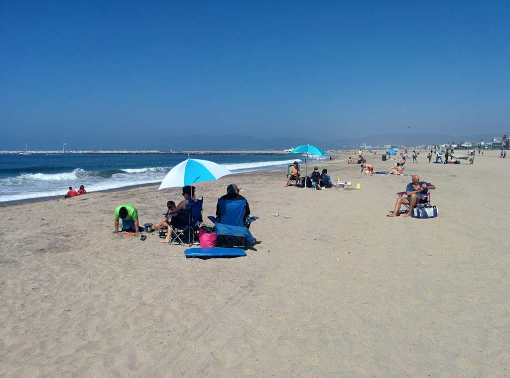 Toes Beach | 6935 S Trolley Pl, Playa Del Rey, CA 90293