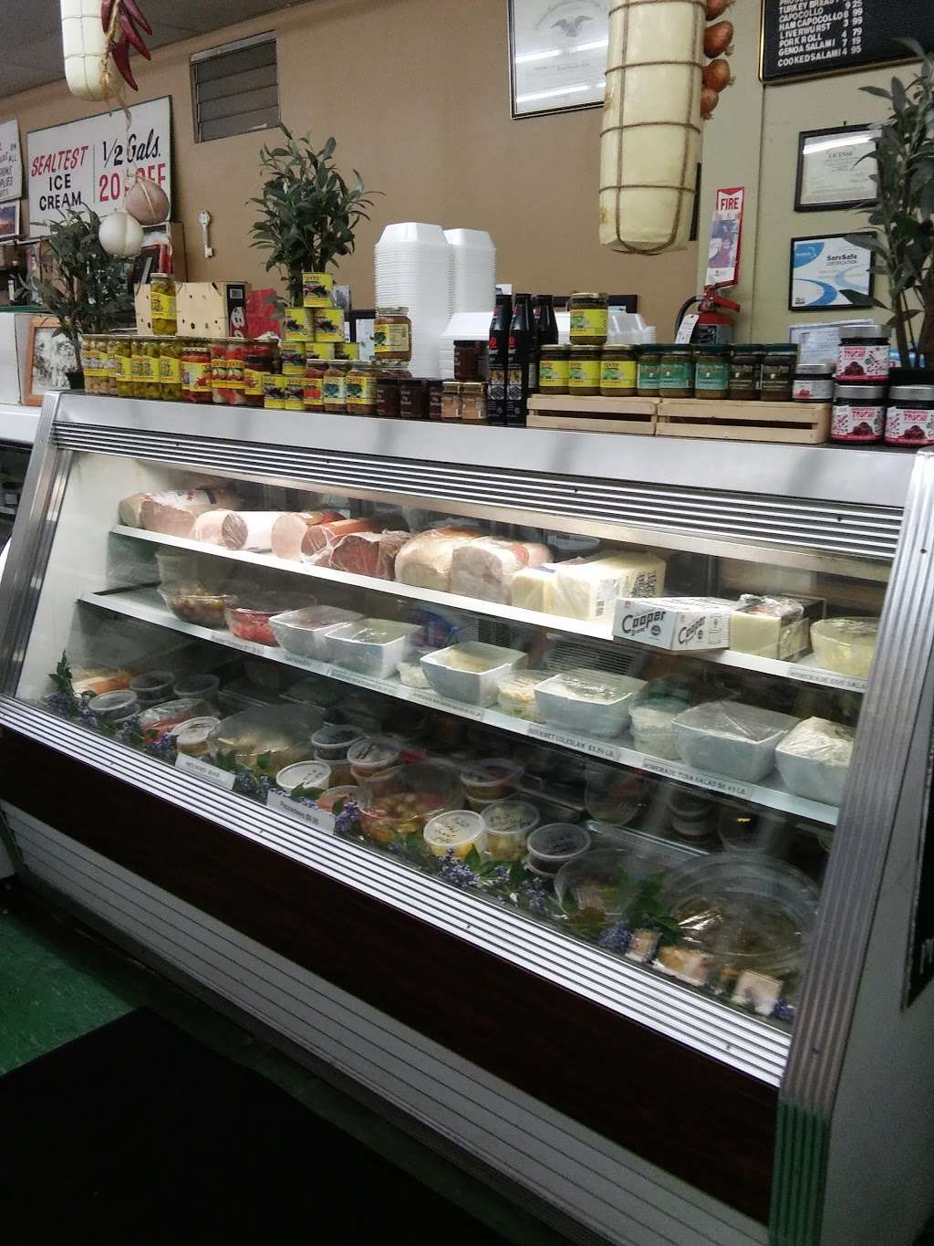 Costa Deli | 901 E Butler Pike, Ambler, PA 19002, USA | Phone: (215) 646-6173