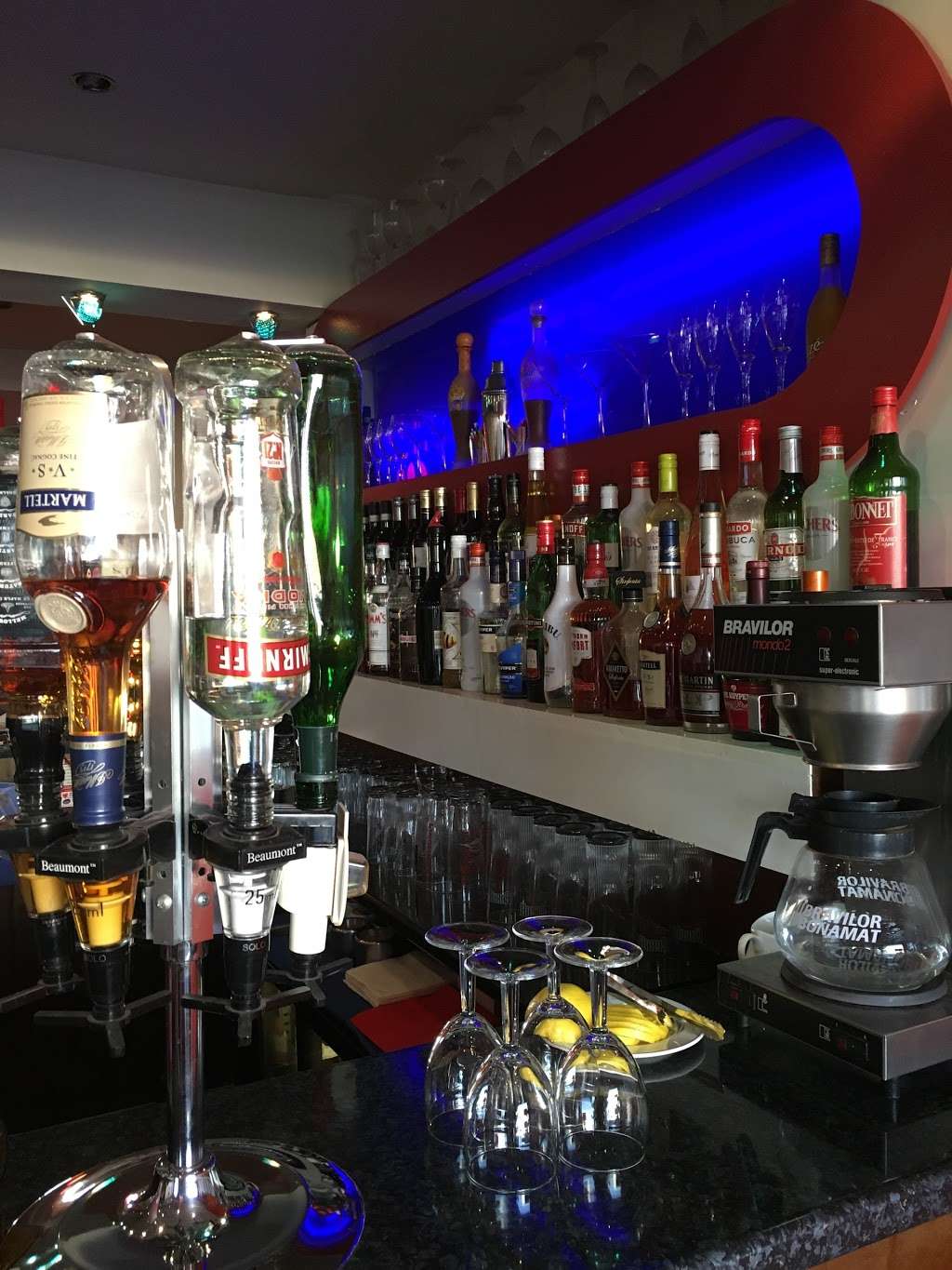 Cinnamon Lounge - Waltham Cross | 13 High St, Cheshunt, Waltham Cross EN8 7AA, UK | Phone: 01992 718807