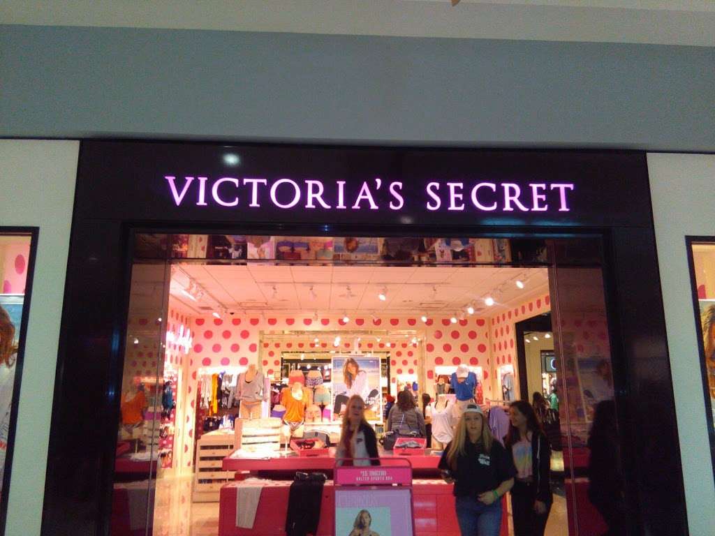 Victorias Secret & PINK | 1700 Volusia Avenue, 508, Daytona Beach, FL 32114, USA | Phone: (386) 257-3007