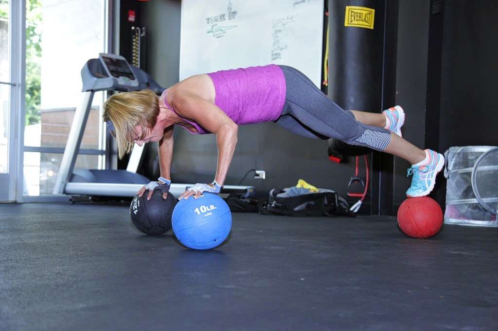 Tone Up Club | 742 Higgins Rd, Park Ridge, IL 60068, USA | Phone: (224) 585-6108