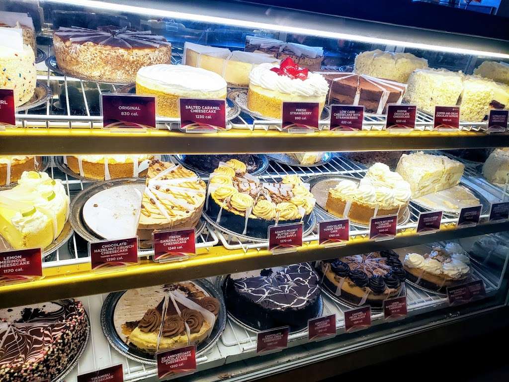 The Cheesecake Factory | 2500 W Moreland Rd, Willow Grove, PA 19090, USA | Phone: (215) 659-0270