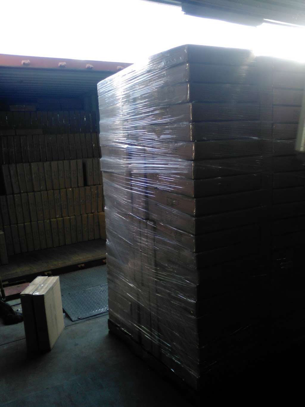 JM Apparel Resources in 6152 S Boyle Ave, Vernon, CA 90058, USA