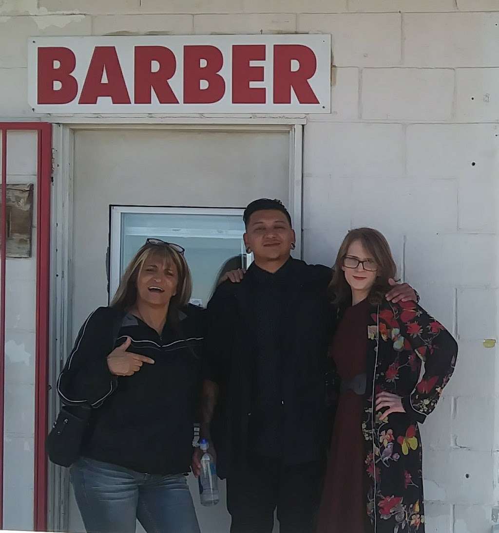 Jennys Barber Shop | 12121 Central Rd #B, Apple Valley, CA 92308, USA | Phone: (760) 617-5811