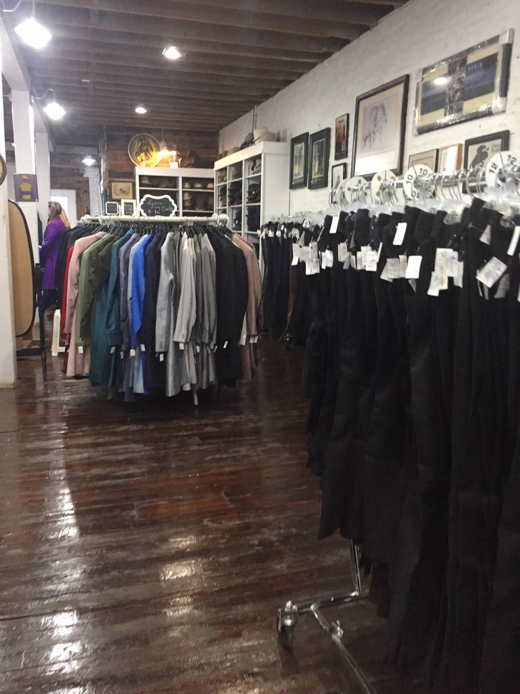 Commotion! Consignment Riding Apparel | 104 E Main St, Midway, KY 40347 | Phone: (859) 552-5983