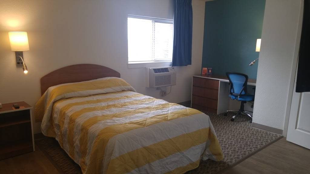 InTown Suites Extended Stay Minneapolis MN - Coon Rapids | 420 Coon Rapids Blvd NW, Coon Rapids, MN 55433, USA | Phone: (763) 792-2113