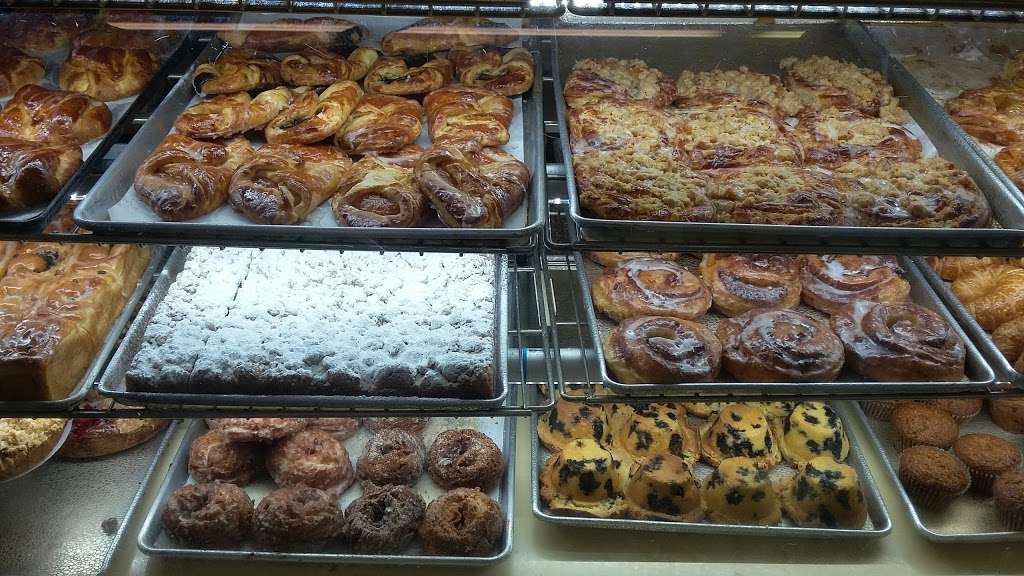 Swiss Pastry Shoppe | 1711 E 2nd St, Scotch Plains, NJ 07076 | Phone: (908) 322-4751