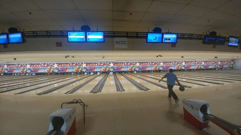 Bowl America Inc | 46940 Woodson Dr, Sterling, VA 20164, USA | Phone: (703) 430-1350