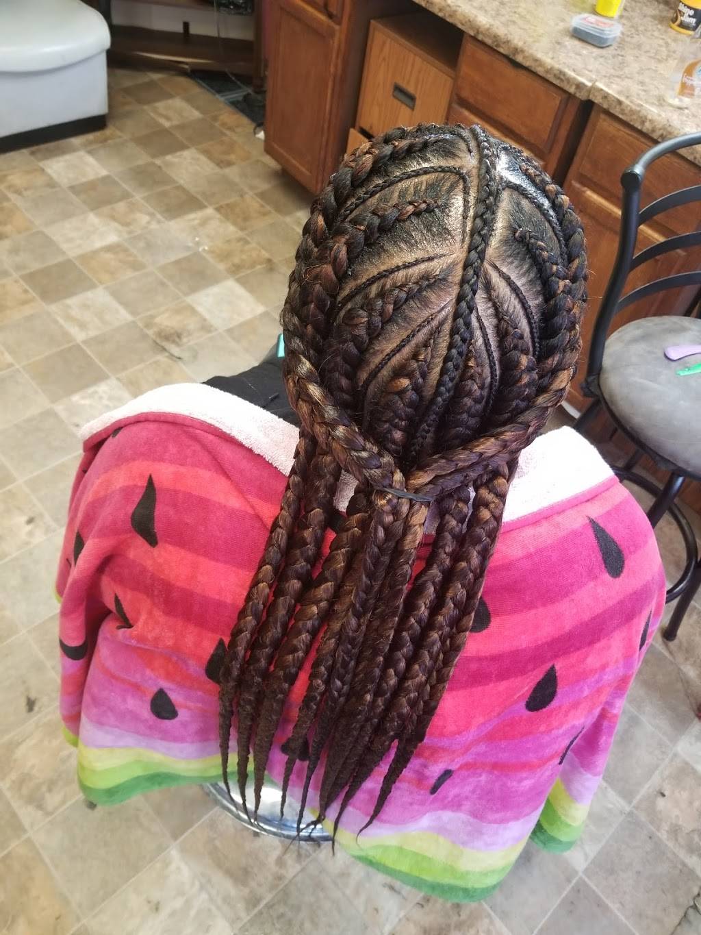 African Hair Braiding Mawata | 3503 Penn Ave N, Minneapolis, MN 55412, USA | Phone: (612) 876-6796