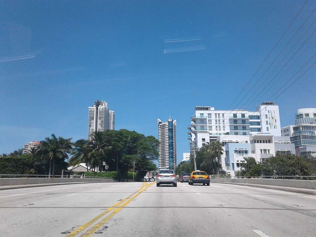 Alton Rd & 62 St | Miami Beach, FL 33140, USA