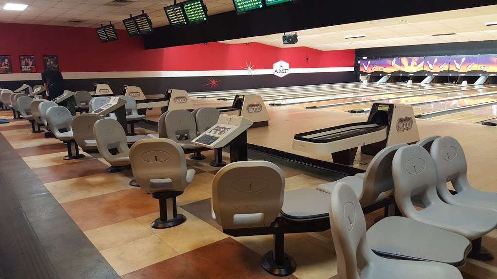 AMF Diamond Lanes | 267 N Forest Blvd, Houston, TX 77090, USA | Phone: (281) 440-9166