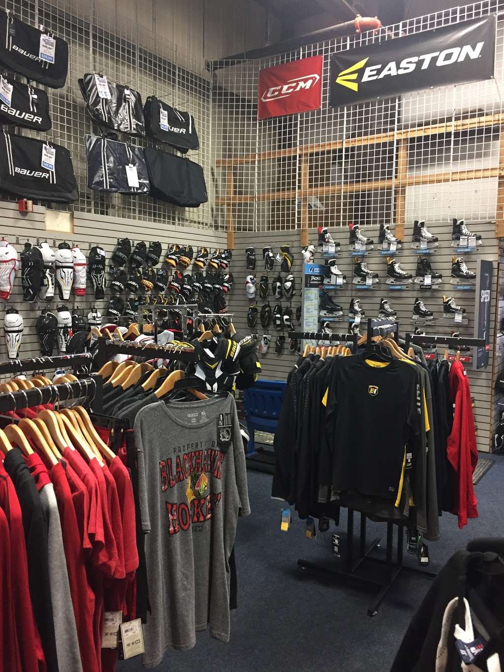 Jerrys Hockey | 320 Prairie St, Crystal Lake, IL 60014 | Phone: (815) 479-0700