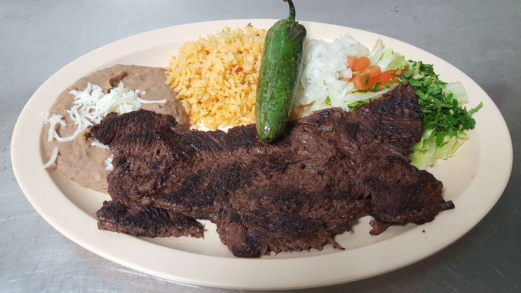 EL BURRITO ASADO | 351 E Cass St, Joliet, IL 60432, USA | Phone: (815) 726-1515