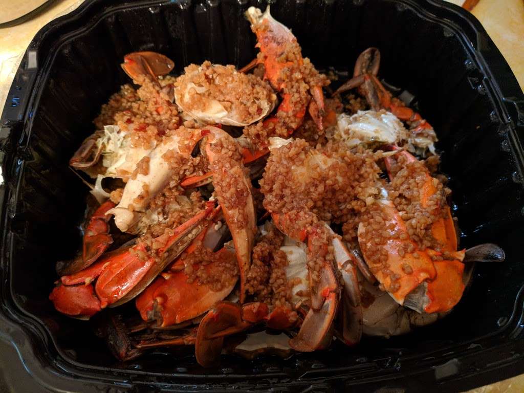 Loupys Crabs Seafood & Catering | 795 E Rte 70, Marlton, NJ 08053, USA | Phone: (856) 985-2006