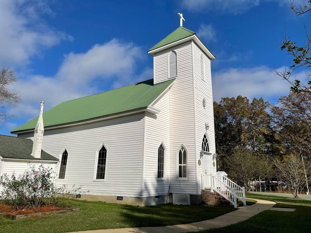 Martha's Chapel Christian Church in 2811 Marthas Chapel Rd, Apex, NC