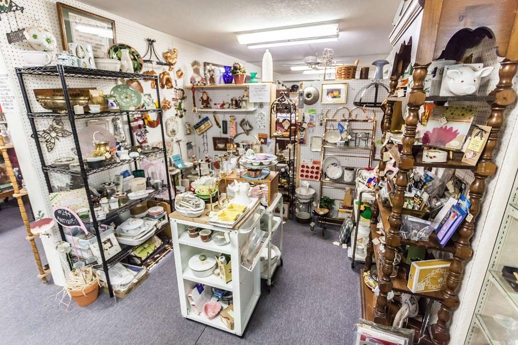 Liberty Antique Mall | 1005 MO-291, Liberty, MO 64068, USA | Phone: (816) 781-3190