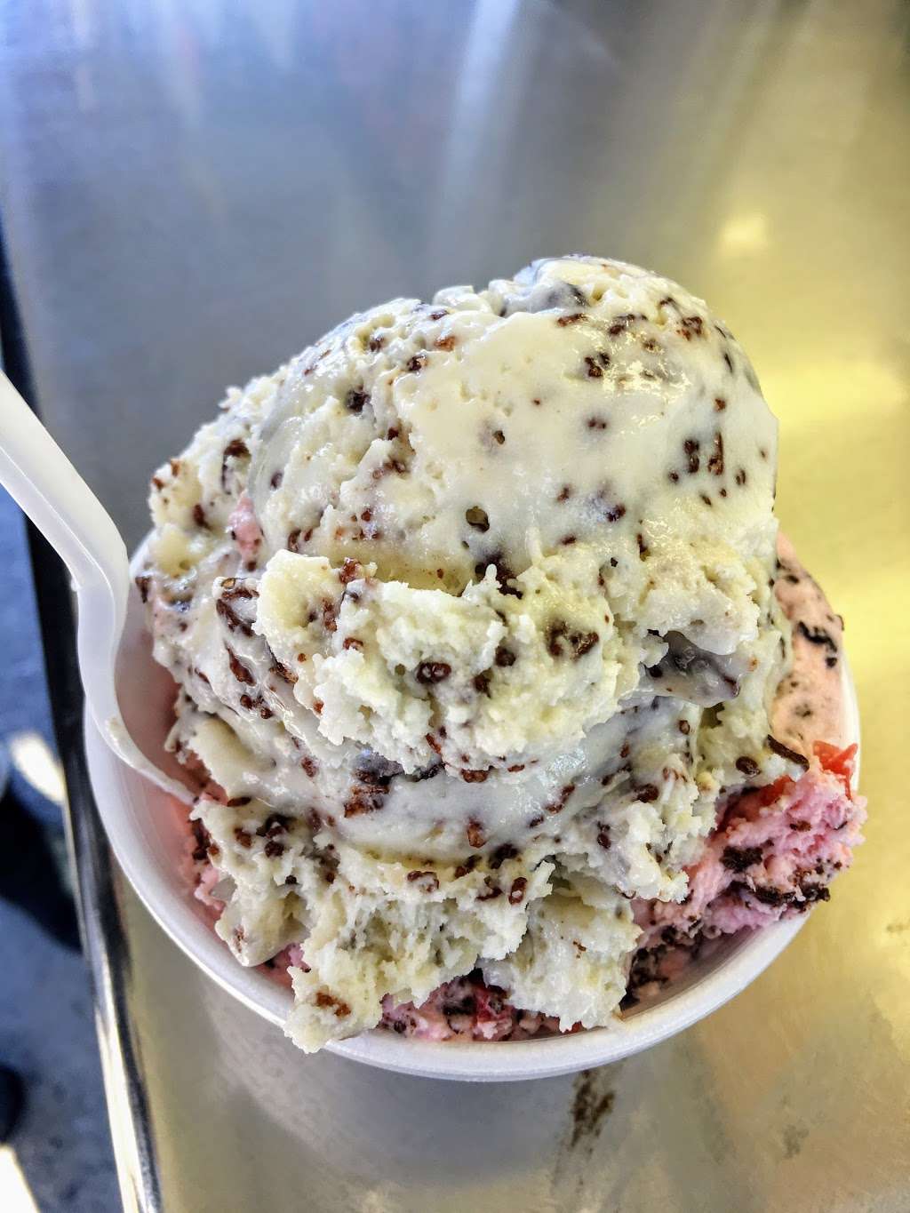 Ridgefield Ice Cream Shop | 680 Danbury Rd, Ridgefield, CT 06877, USA | Phone: (203) 438-3094