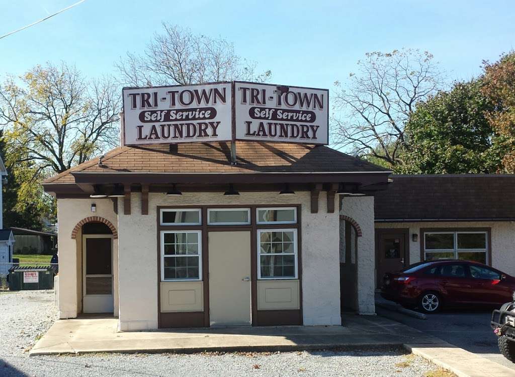 Tri Town Laundry | 135 W Main St, Leola, PA 17540, USA