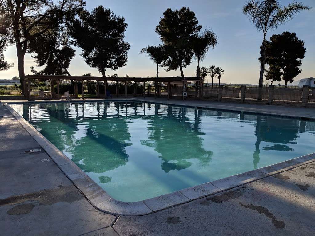 Camper Resorts of America | 375 Ramona Expy, Perris, CA 92571, USA | Phone: (951) 657-7497