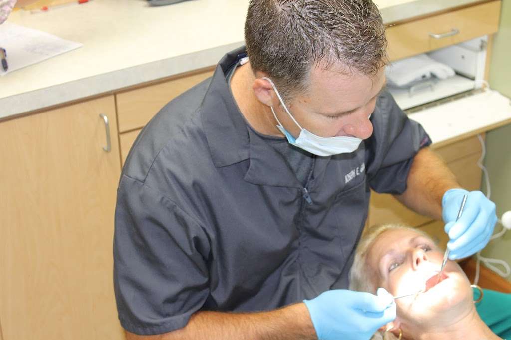 Joseph E Golding DDS | Columbus Dental Care | 3240 Middle Rd, Columbus, IN 47203, USA | Phone: (812) 376-8610