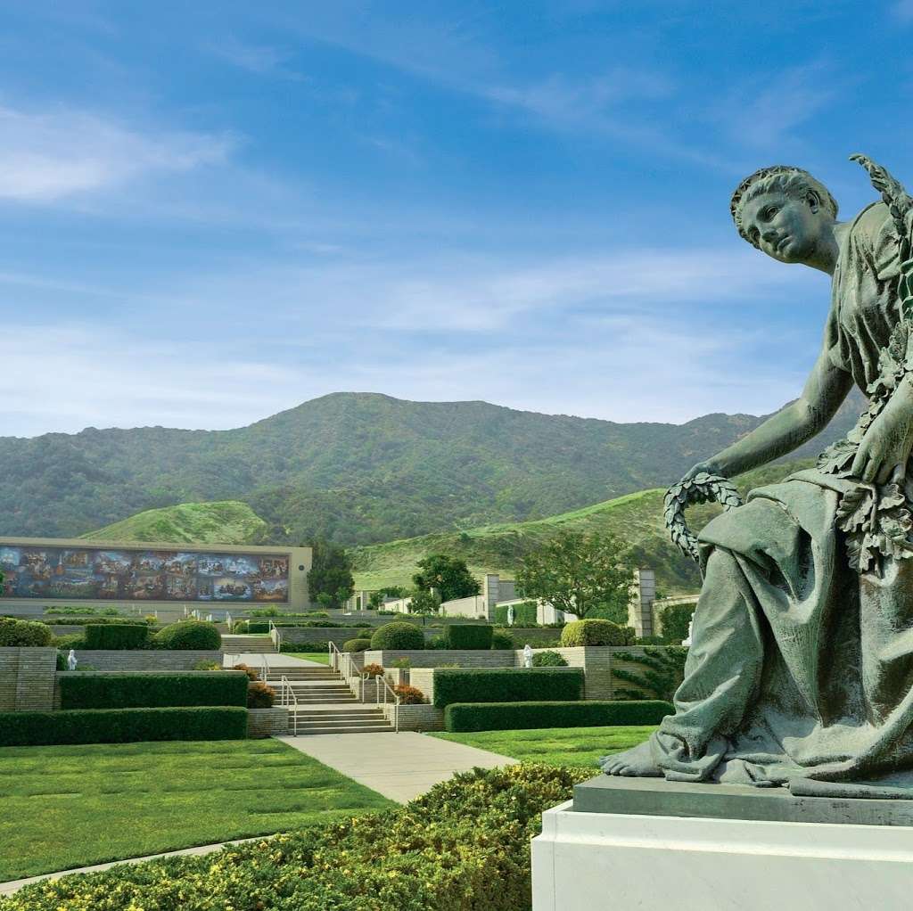 Forest Lawn - Hollywood Hills | 6300 Forest Lawn Dr, Los Angeles, CA 90068, USA | Phone: (888) 204-3131