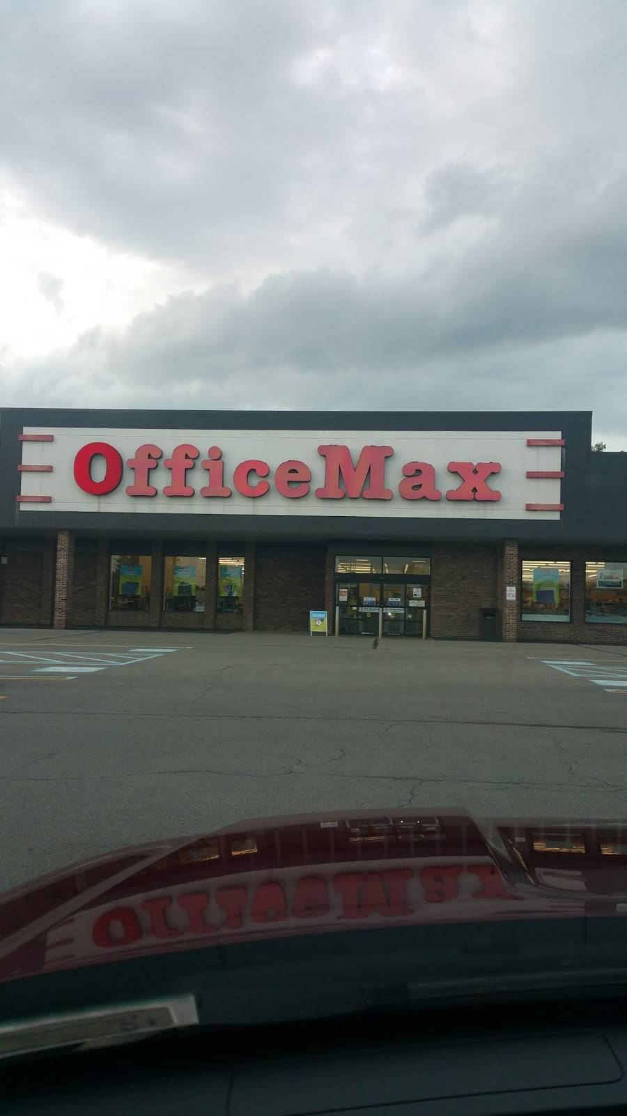 OfficeMax | 350 Orchard Park Rd, West Seneca, NY 14224, USA | Phone: (716) 822-9528