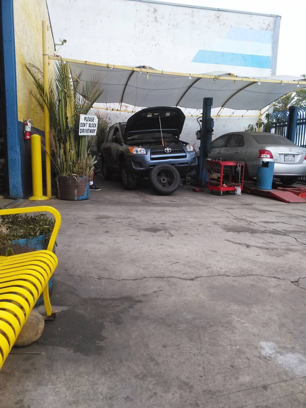 Long Beach Alignment & Auto Repair | 1565 W Anaheim St, Long Beach, CA 90813, USA | Phone: (562) 436-2612
