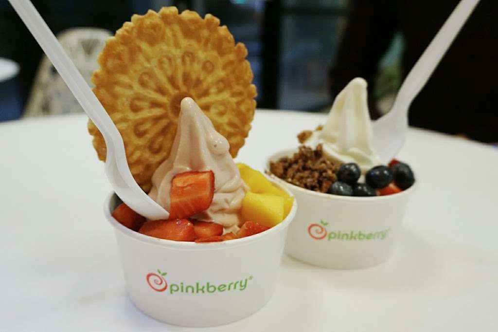 Pinkberry Sunnyvale | 122 E El Camino Real, Sunnyvale, CA 94087, USA | Phone: (408) 735-9300