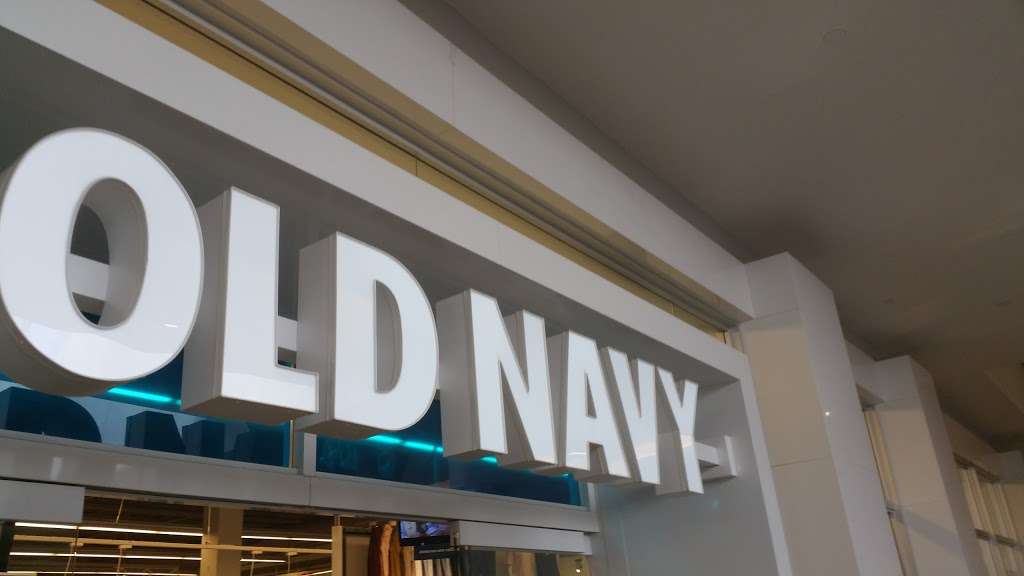 Old Navy | 200 Quakerbridge Mall, Lawrence Township, NJ 08648, USA | Phone: (609) 897-9114