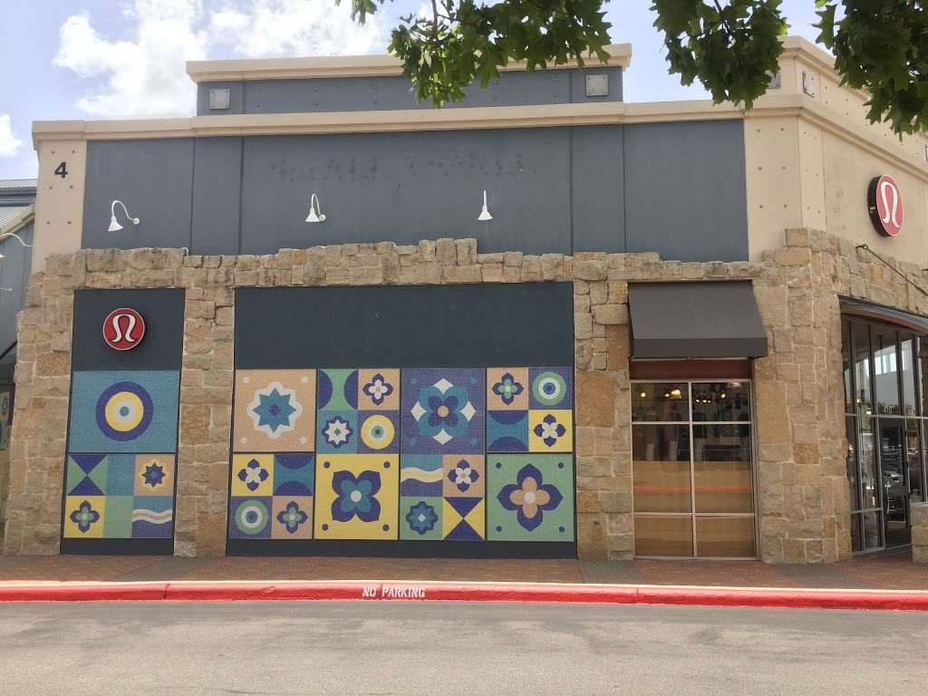 lululemon | 255 E Basse Rd #6B, San Antonio, TX 78209, USA | Phone: (210) 822-0017