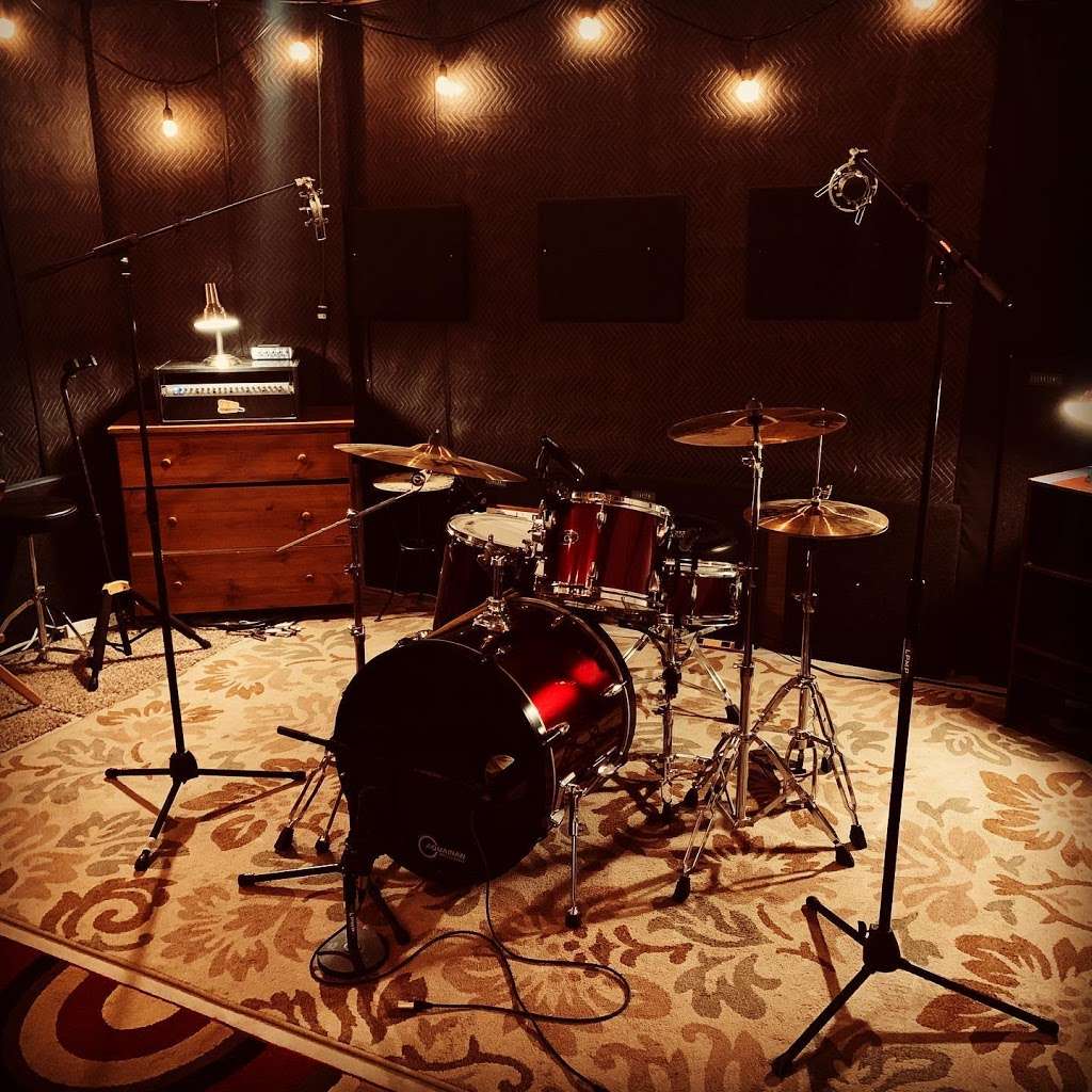 Fox and Robyn Recording | 1517 Timberland St, Loveland, CO 80538, USA | Phone: (970) 396-8403