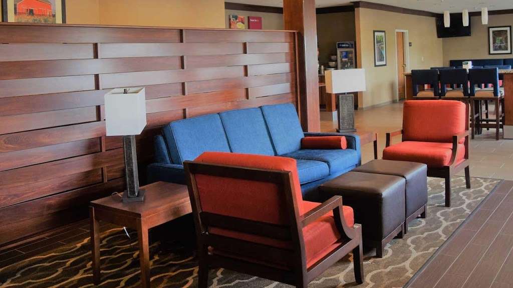 Comfort Inn | 100 E Shore Ct, La Porte, IN 46350, USA | Phone: (219) 326-7900