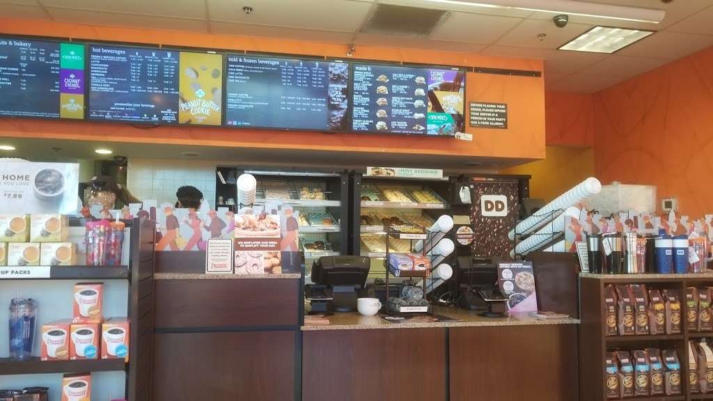Dunkin Donuts | 7901 Stonewall Shops Square A-1, Gainesville, VA 20155, USA | Phone: (703) 239-3913