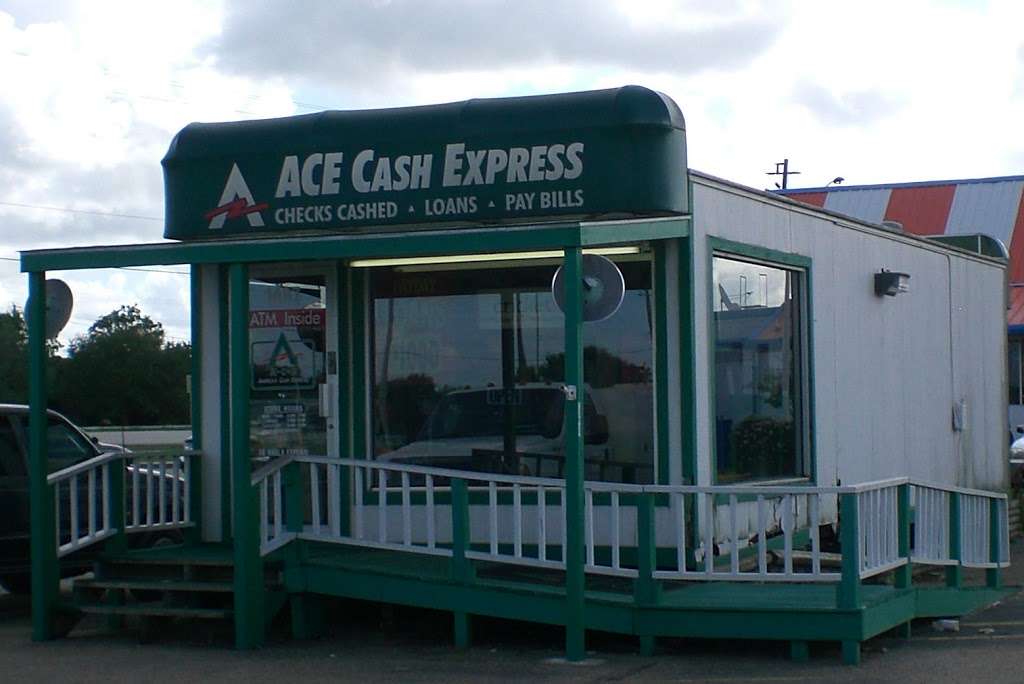 ACE Cash Express - ATM | 1407 TX-332, Clute, TX 77531, USA | Phone: (979) 266-7968