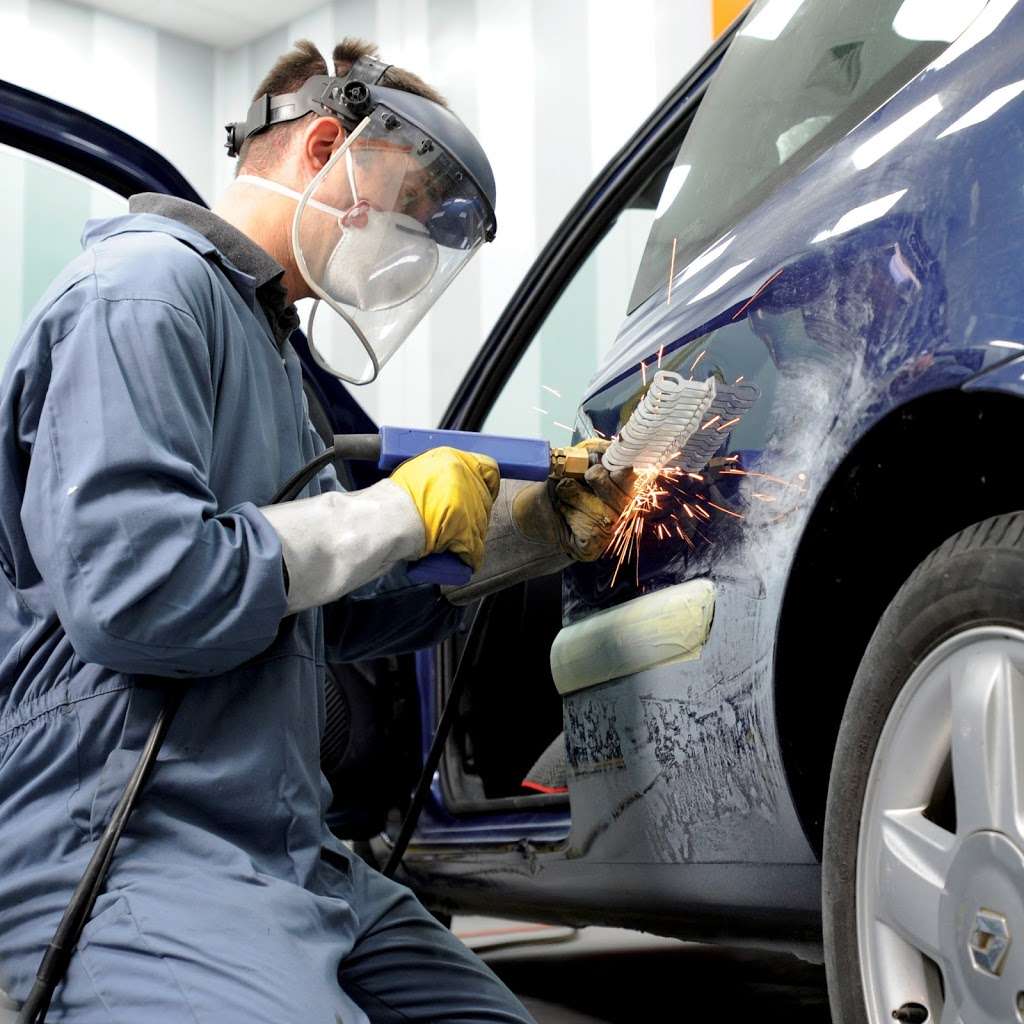 M & S Body Repairs | Unit 1 Pound Farm, Hollybush Ln, Datchworth, Knebworth SG3 6RE, UK | Phone: 070 9310 5165