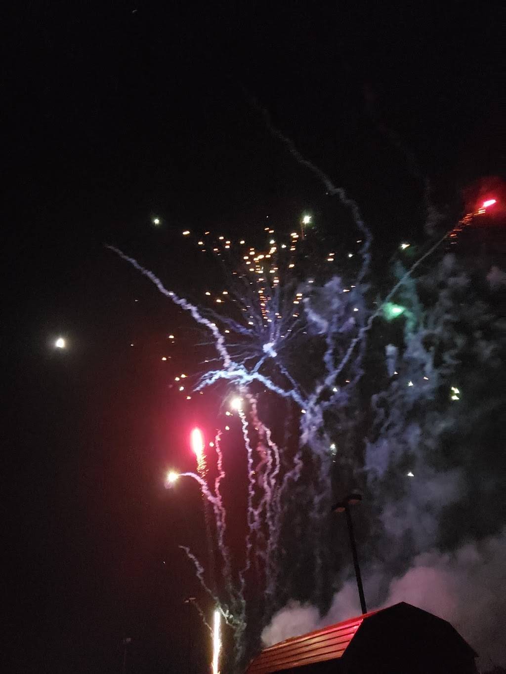 Starr Fireworks | 500 N Lawson Rd, Mesquite, TX 75181, USA | Phone: (214) 538-1690
