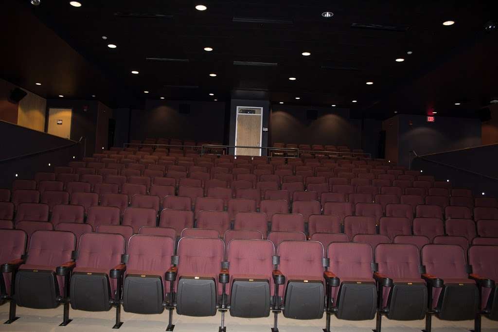 Summers Auditorium | 228 Wyman Mall Rm 76, Whitewater, WI 53190, USA | Phone: (262) 472-1170