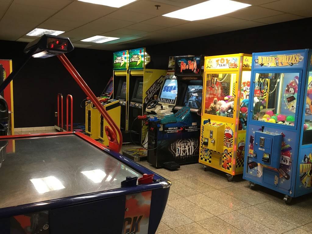 Starlight Cinema City Theatres | 5635 E La Palma Ave, Anaheim, CA 92807, USA | Phone: (714) 970-6700