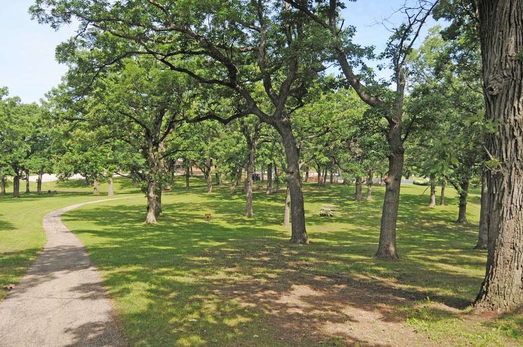 Harts Woods Park - Round Lake Area Park District | 814 Hart Rd, Round Lake, IL 60073, USA | Phone: (847) 546-8558