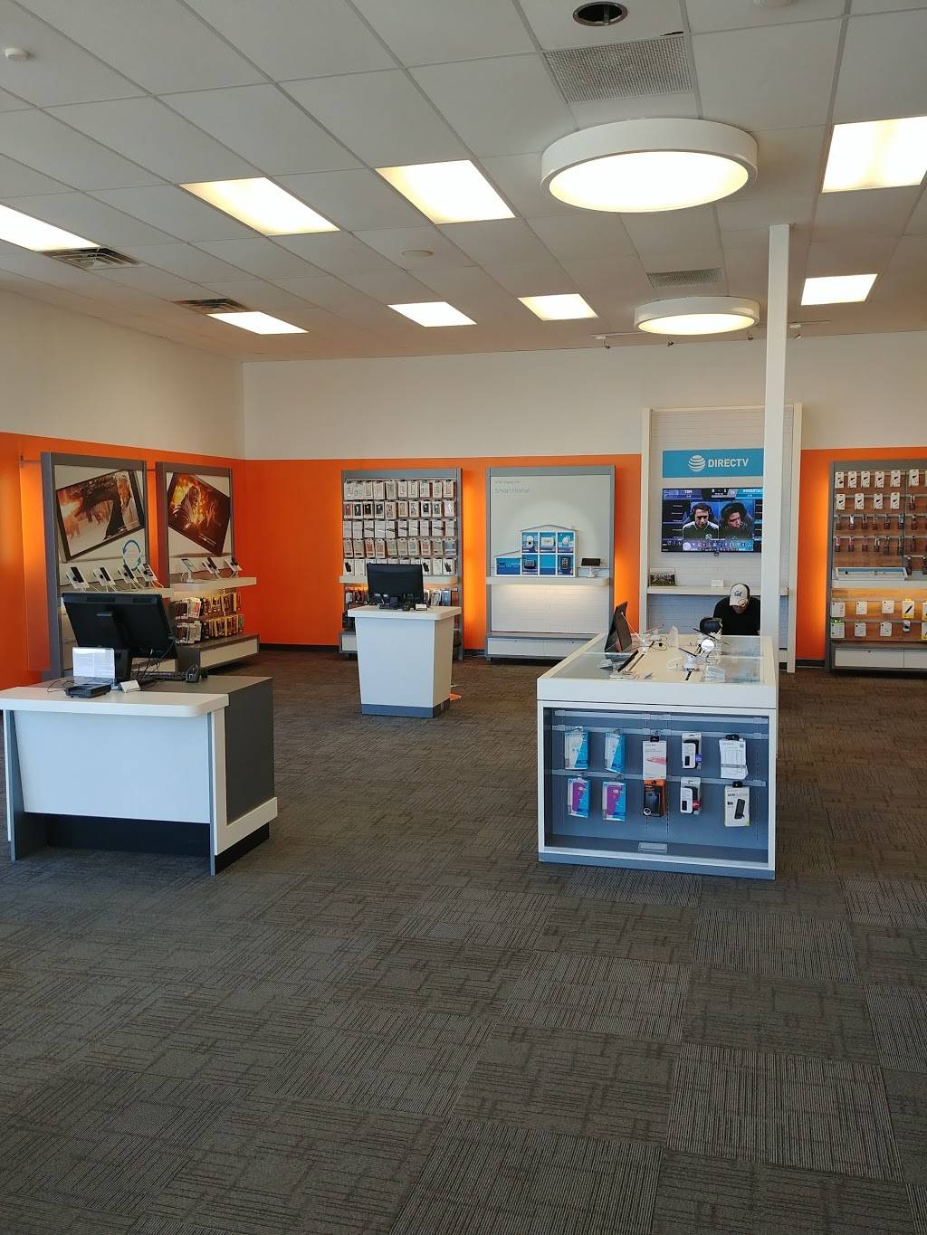 AT&T Store | 7450 Egan Dr, Savage, MN 55378, USA | Phone: (952) 440-1656