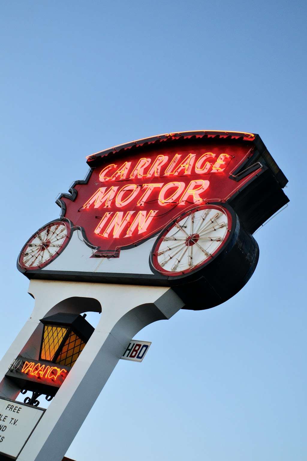 Carriage Motor Inn | 9201 E Colfax Ave, Aurora, CO 80010, USA | Phone: (303) 366-1586